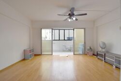 Blk 705 Hougang Avenue 2 (Hougang), HDB Executive #581972581